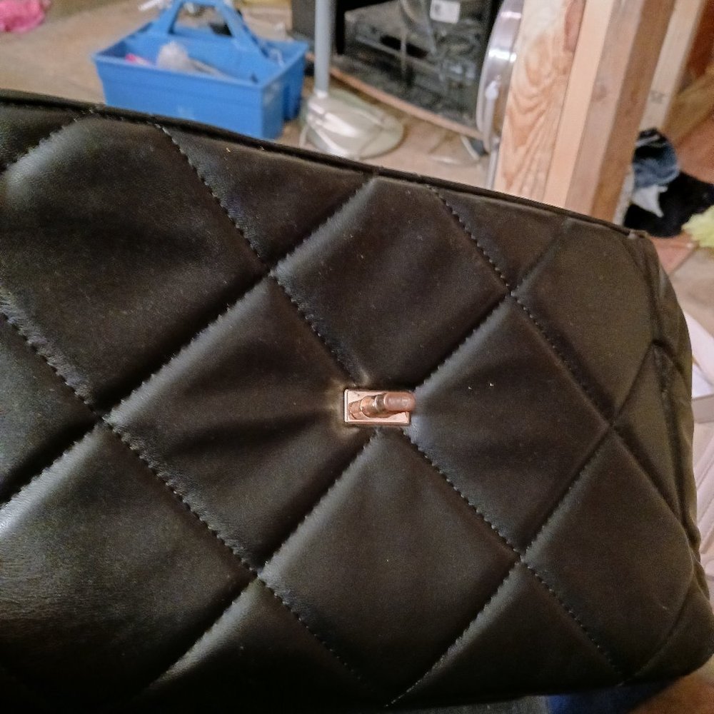 Studio Badgley Mischka  crossbody  purse